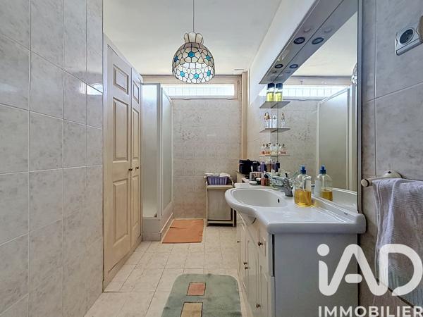 Maison à vendre 9 pièces 263 m² Port-Saint-Louis-du-Rhône