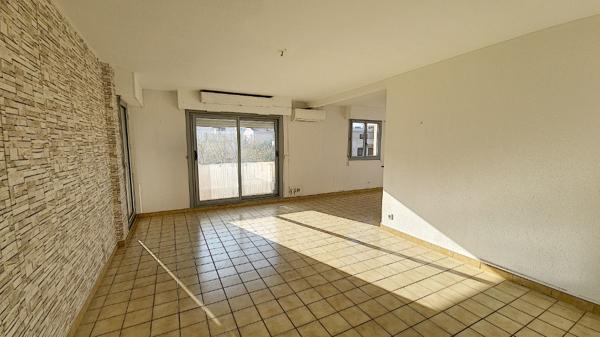PERPIGNAN SUD Appartement 5 pièces climatisé 93m3 à louer avec garage et cave