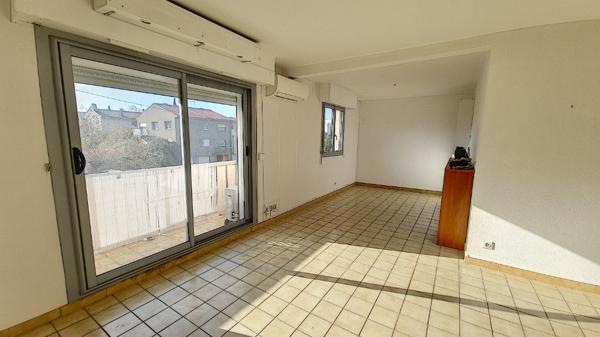 PERPIGNAN SUD Appartement 5 pièces climatisé 93m3 à louer avec garage et cave