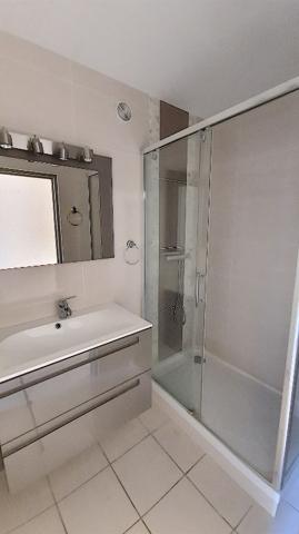 PERPIGNAN SUD Appartement 5 pièces climatisé 93m3 à louer avec garage et cave