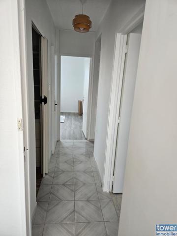 Autre
                                                                                                                                                                                                                                                                                                                        5 pièce(s)                                                                                                                                                                                                          4 chambre(s)                                                                                                                                                                                                          90  m²