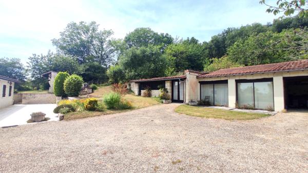 Maison 5 pièces à vendre Thuré - 86540 / Réf: 11720