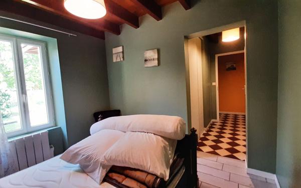 Maison à vendre    6 pièces •  Salles