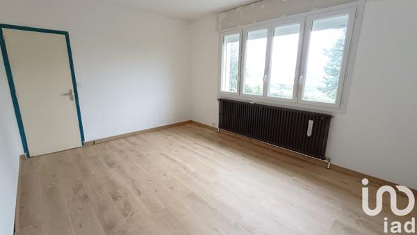 Maison 4 pièces de 93 m² à Pruniers (36120)