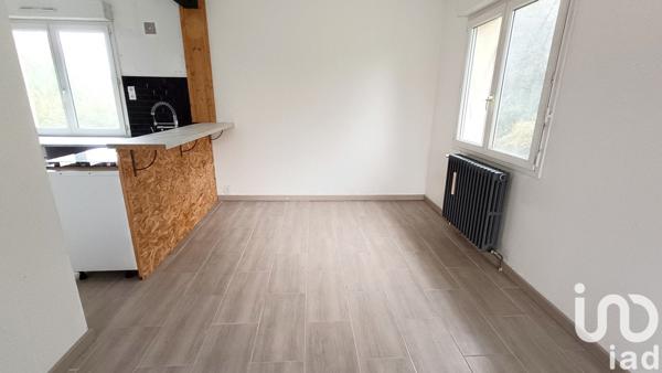 Maison 4 pièces de 93 m² à Pruniers (36120)