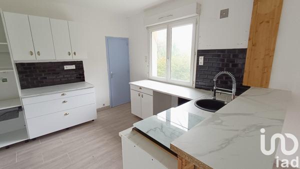 Maison 4 pièces de 93 m² à Pruniers (36120)