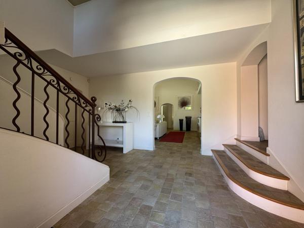 Maison à vendre  10 pièces - 320 m2 ST TROPEZ - 83