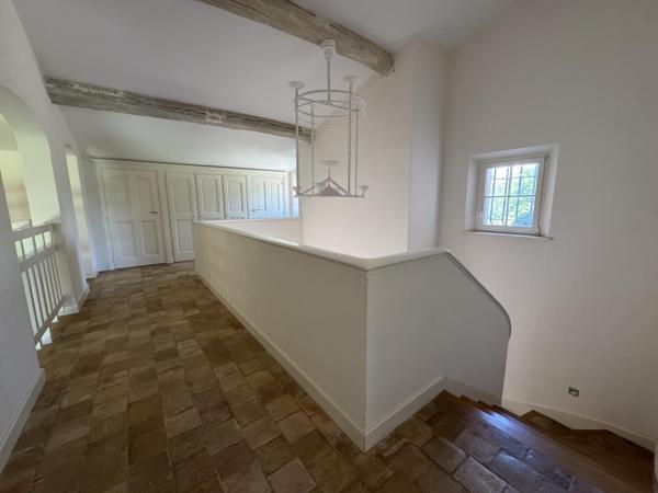 Maison à vendre  10 pièces - 320 m2 ST TROPEZ - 83