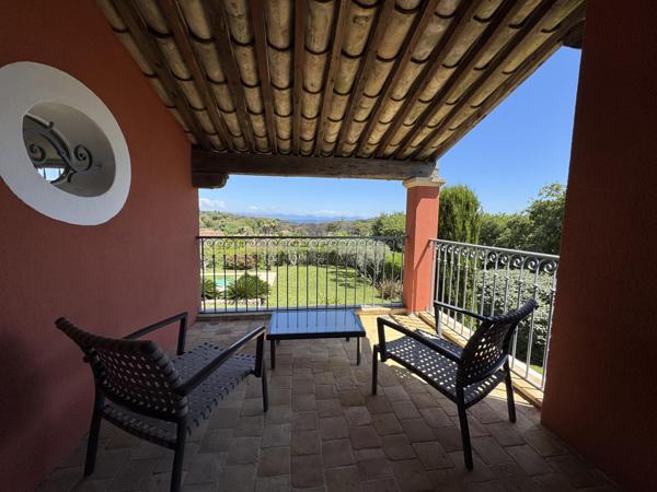 Maison à vendre  10 pièces - 320 m2 ST TROPEZ - 83