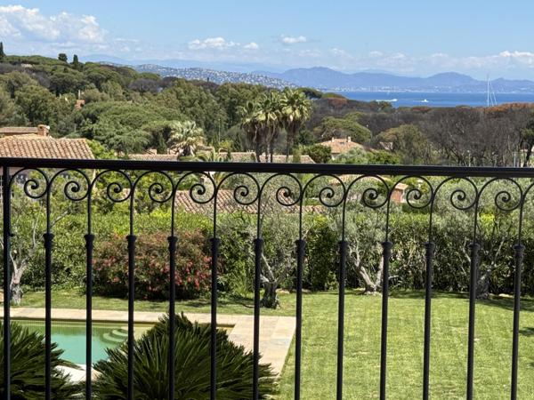 Maison à vendre  10 pièces - 320 m2 ST TROPEZ - 83
