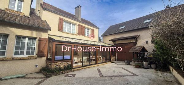 Maison à vendre 10 pièces de 240 m²