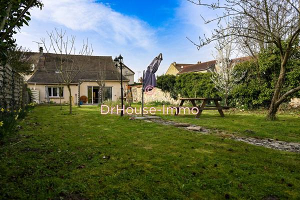 Maison à vendre 10 pièces de 240 m²