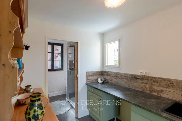 À vendre – Propriété avec gîte et dépendance sur terrain arboré LIVAROT – Normandie