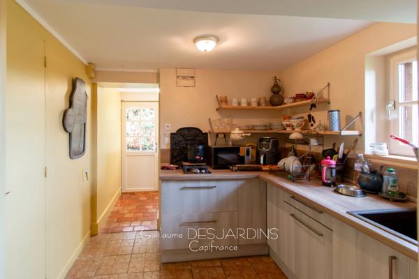 À vendre – Propriété avec gîte et dépendance sur terrain arboré LIVAROT – Normandie