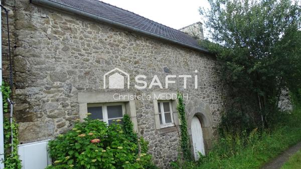 A rénover en totalité, beau potentiel!