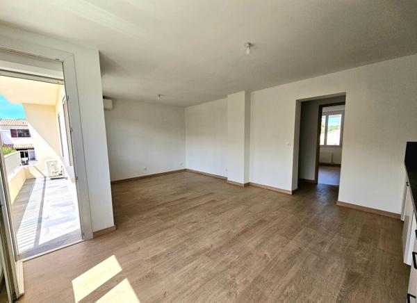 Appartement La Crau T4 69 m2 - Secteur calme, A proximité du Centre-ville