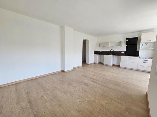 Appartement La Crau T4 69 m2 - Secteur calme, A proximité du Centre-ville