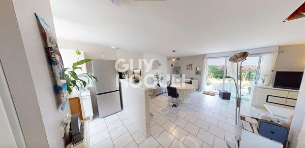 Maison sans travaux avec garage et jardin clos à Cissé