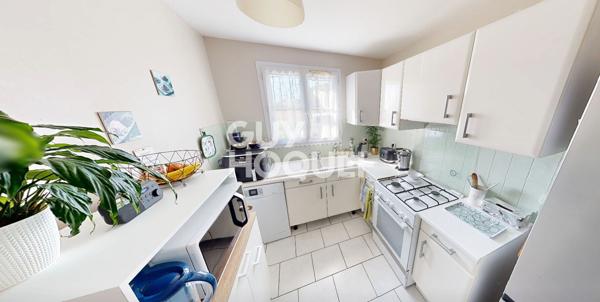 Maison sans travaux avec garage et jardin clos à Cissé