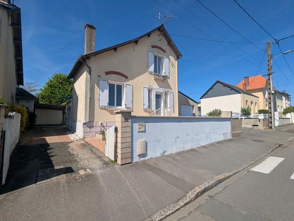 Idéal investisseur ou primo accédant , Segre en anjou bleu Idéal investisseur ou primo accédant , Segre en anjou bleu