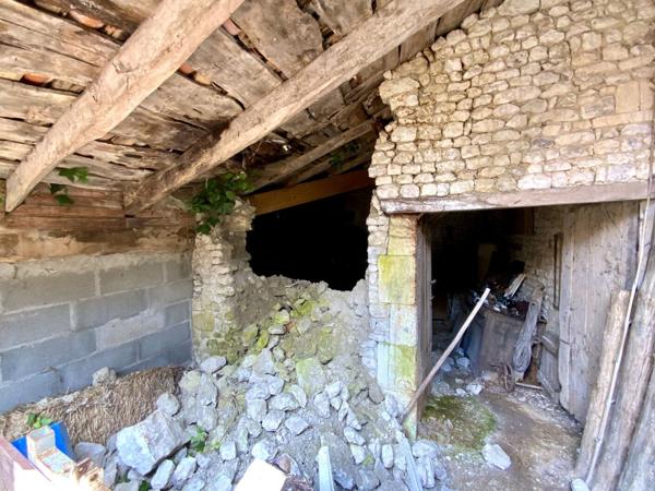 Maison 10 Min de Jonzac 3 pièce(s) 60 m2 et dépendances
