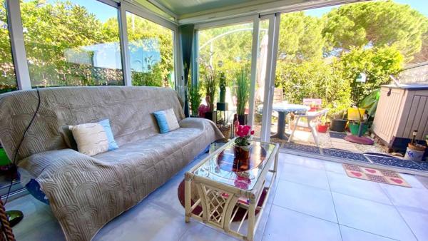 Charmante Maison en Copropriété avec Jardin