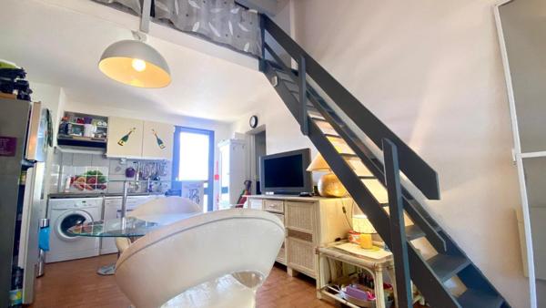 Charmante Maison en Copropriété avec Jardin