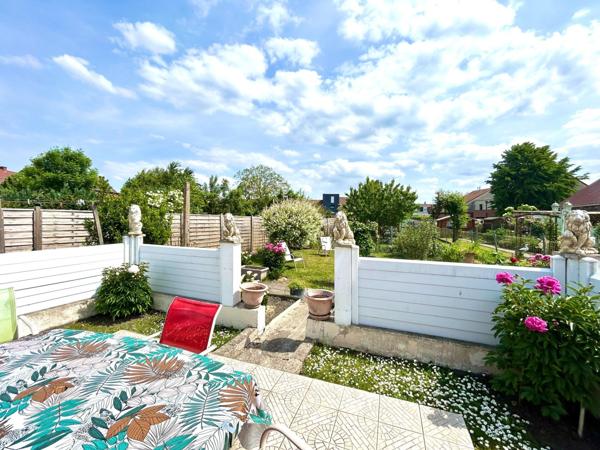 Maison 4 ch de 111m², garage 2V superbe extérieur