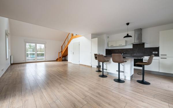 Appartement à vendre    4 pièces • 119,18 m2 Émerainville