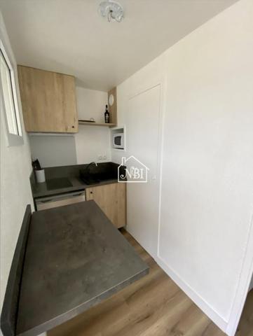 À LOUER Studio meublé 18 m2 LAVAL