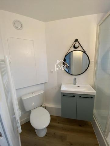 À LOUER Studio meublé 18 m2 LAVAL