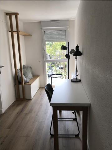 À LOUER Studio meublé 18 m2 LAVAL