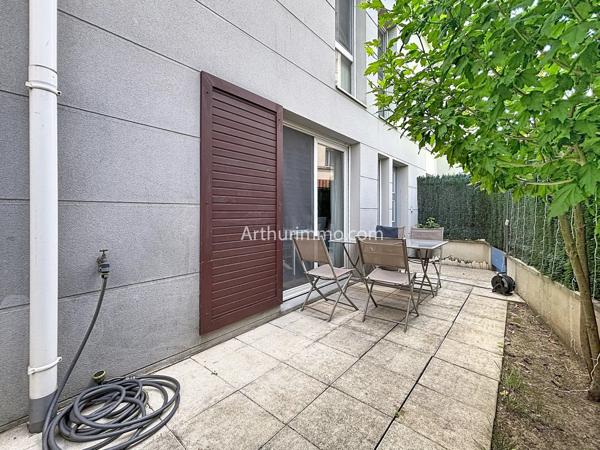 Vente                                                      Appartement
                        
                     3 pièces                      68 m2                     à Limeil-Brévannes