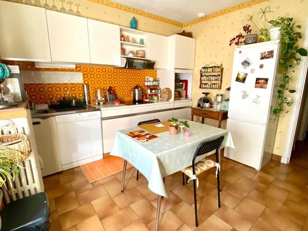 Maison de ville avec terrasse et jardin