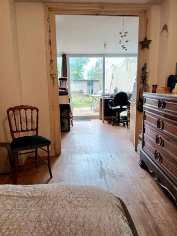 Maison de ville avec terrasse et jardin