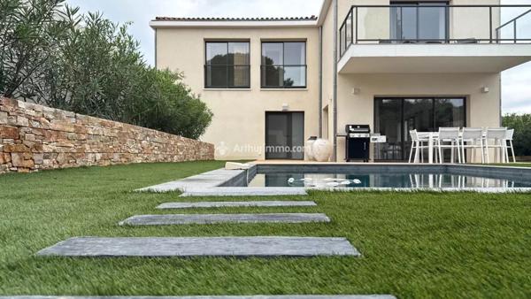 Location Maison 5 pièces 135 m2 à Cassis