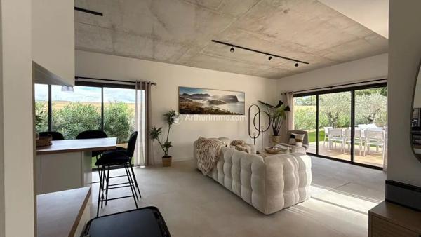 Location Maison 5 pièces 135 m2 à Cassis