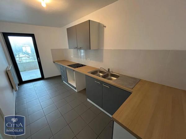 Appartement à louer 3 pièces 76.54m²