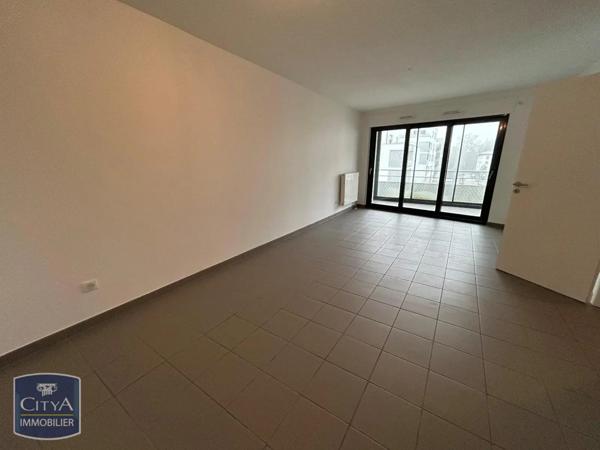 Appartement à louer 3 pièces 76.54m²