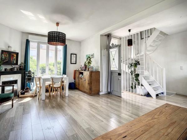 Maison Montesson 105.01 m²