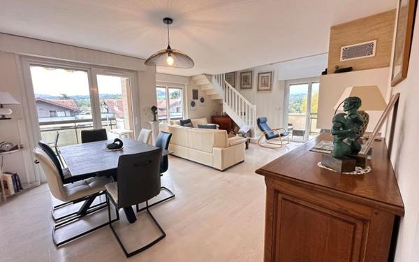 Appartement à vendre    4 pièces •  Reignier-Ésery