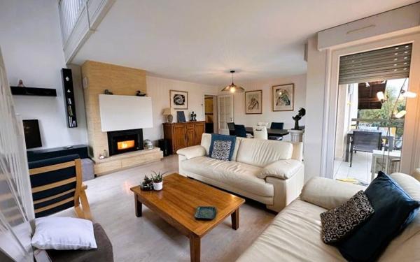 Appartement à vendre    4 pièces •  Reignier-Ésery