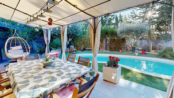 Saint-André-de-Roquelongue, Villa 147 m², 4 chambres, Suite parentale, Piscine chauffée, Terrain 1200 m²