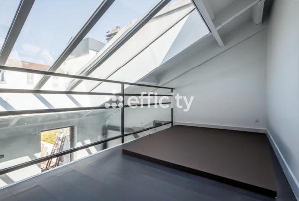 Appartement
         7 pièces
        - 216 m² 930 000 € *