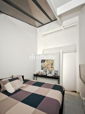 Appartement
         7 pièces
        - 216 m² 930 000 € *
