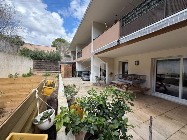 A VENDRE 13011 LA VALENTINE APPARTEMENT TYPE 3 DE 60 M² AVEC JARDIN DE 100M² DEUX PARKINGS