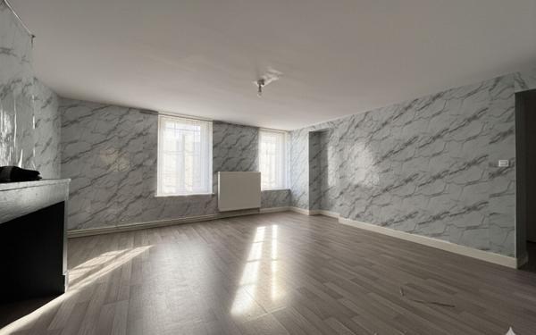 Immeuble à vendre    11 pièces • 233 m2 Nancy