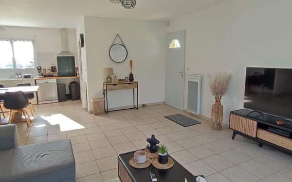 Appartement à louer    3 pièces • 70 m2 Vic-en-Bigorre