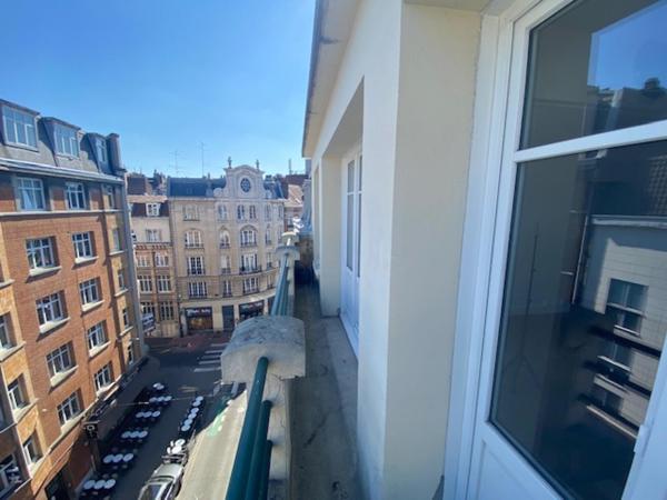 A LOUER : T1 à LILLE • Rue de Roubaix - Hypercentre • 500 € CC • Réf. G557-5