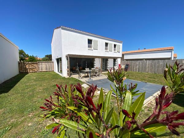 SAINT DENIS - maison 4 chambres - piscine - 113 m²
